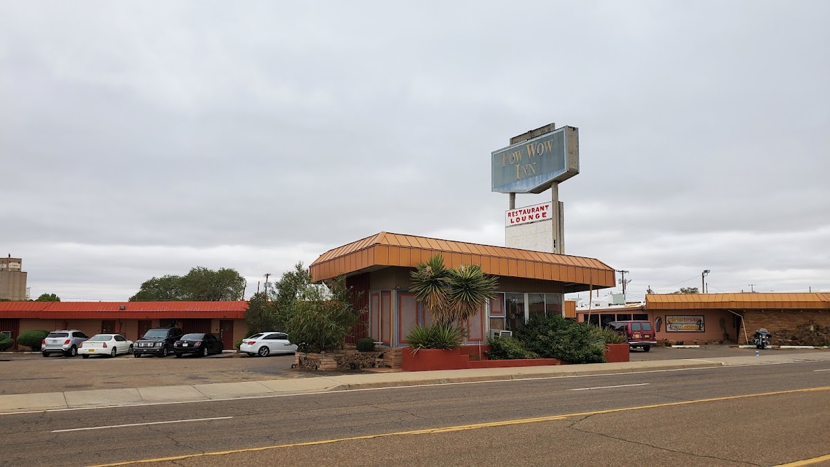 Pow Wow Inn Photo 7