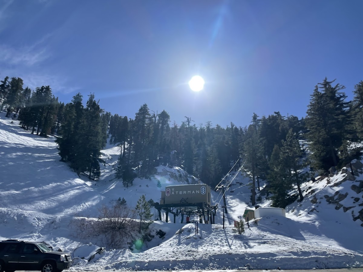 Mt Waterman Ski Lifts Photo 4