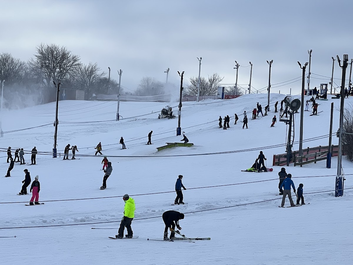 Four Lakes Alpine Snowsports Photo 2