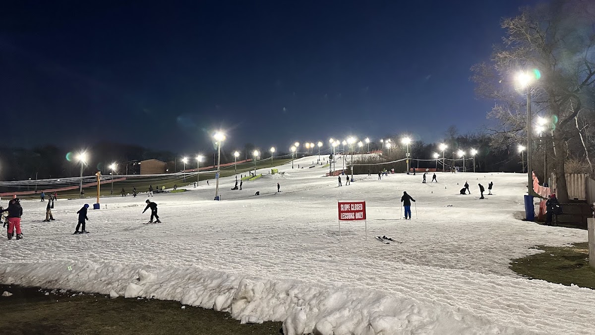 Four Lakes Alpine Snowsports Photo 8