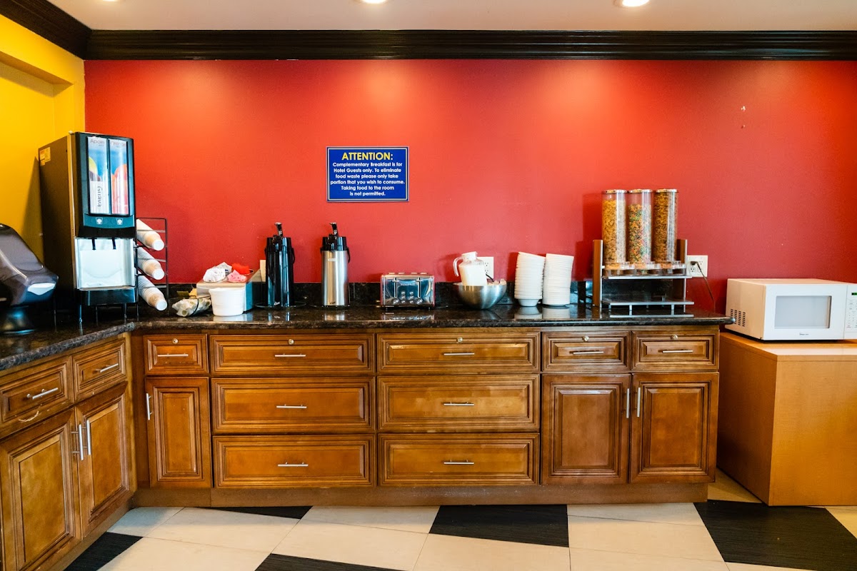 Valley Inn Photo 6