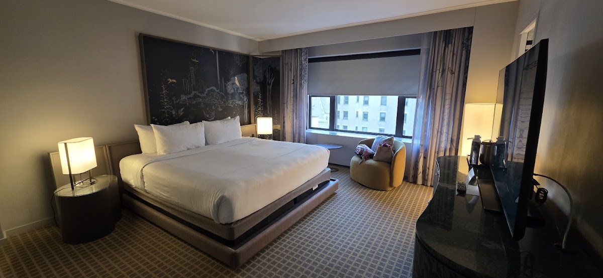 Hotel room photo 1