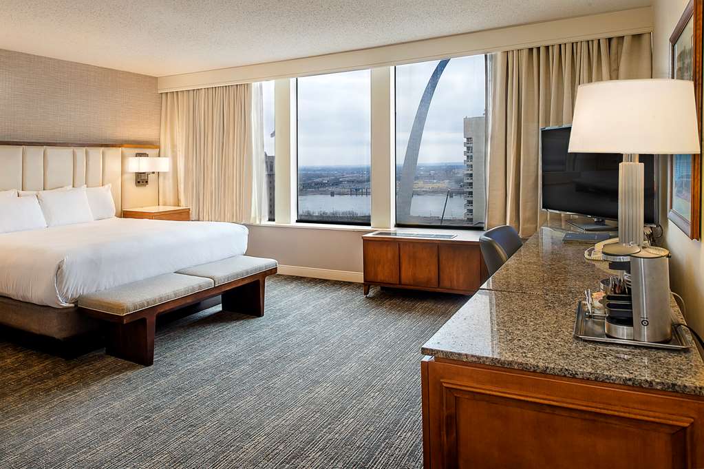 Hilton St. Louis at the Ballpark Photo 2