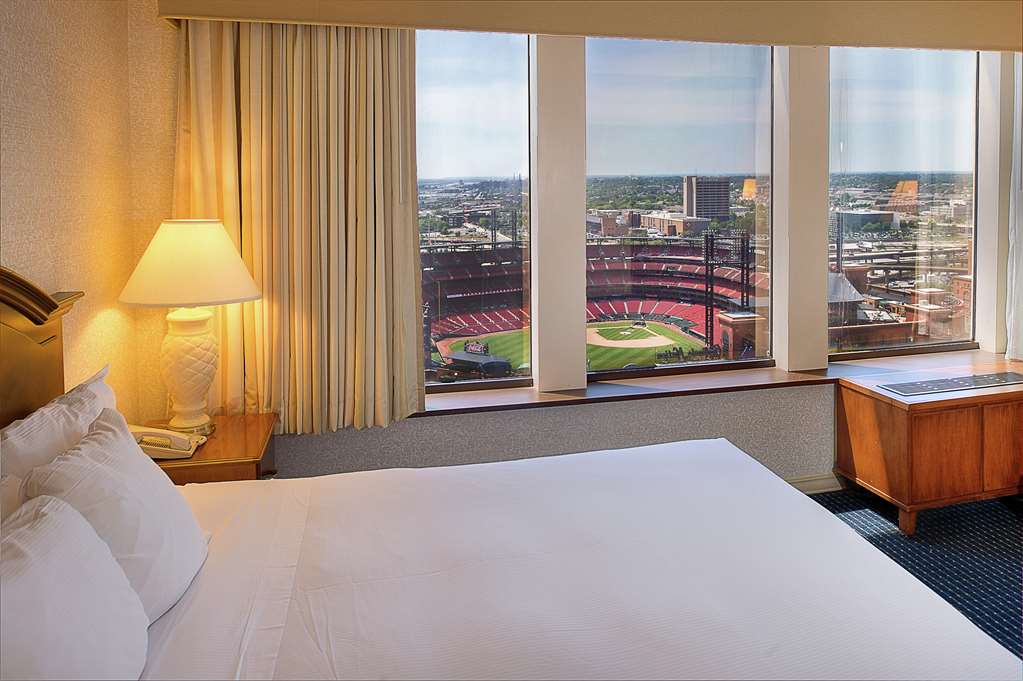 Hotel room photo 1