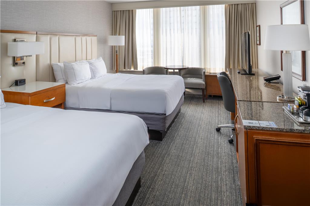 Hotel room photo 10