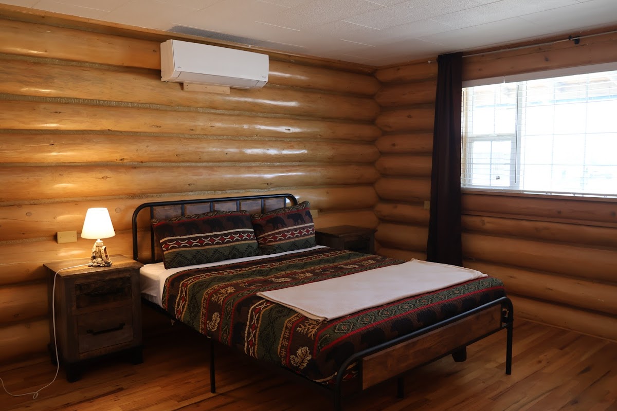 Hotel room photo 10