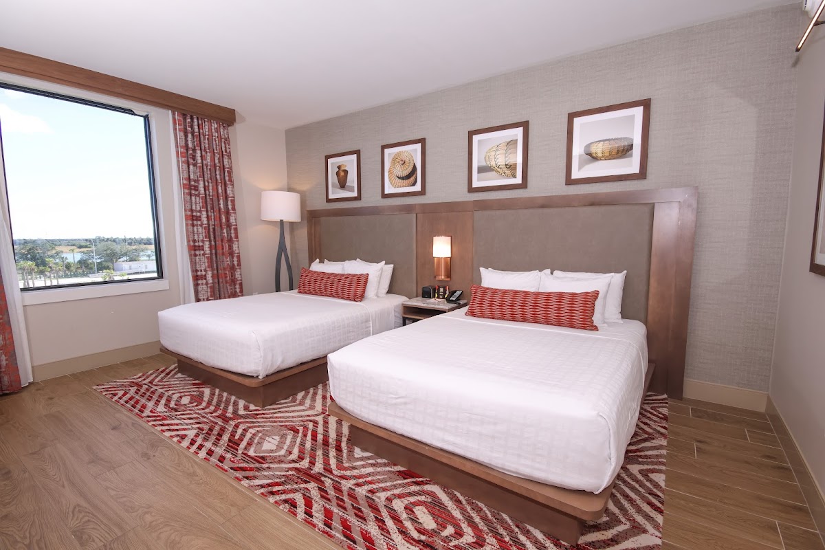 Hotel room photo 4