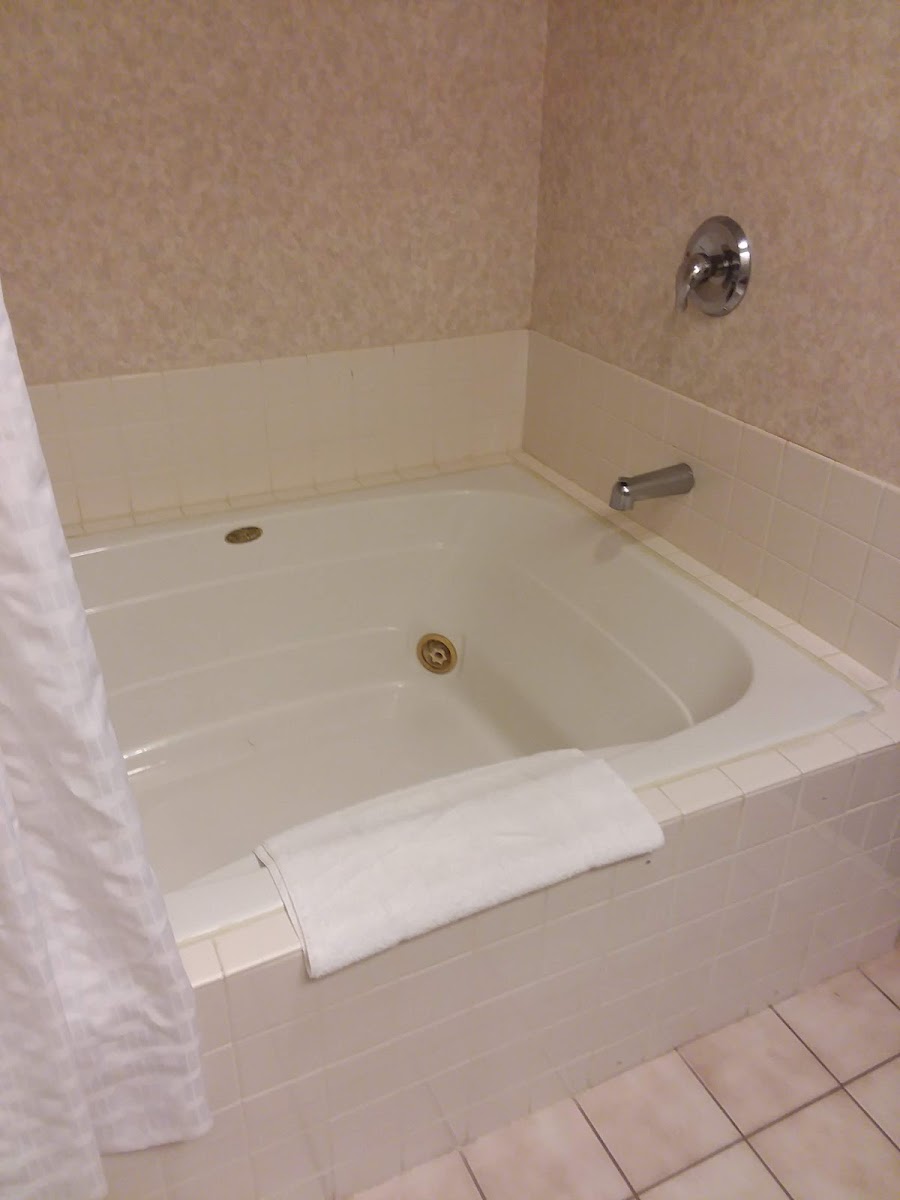 Hotel room photo 5