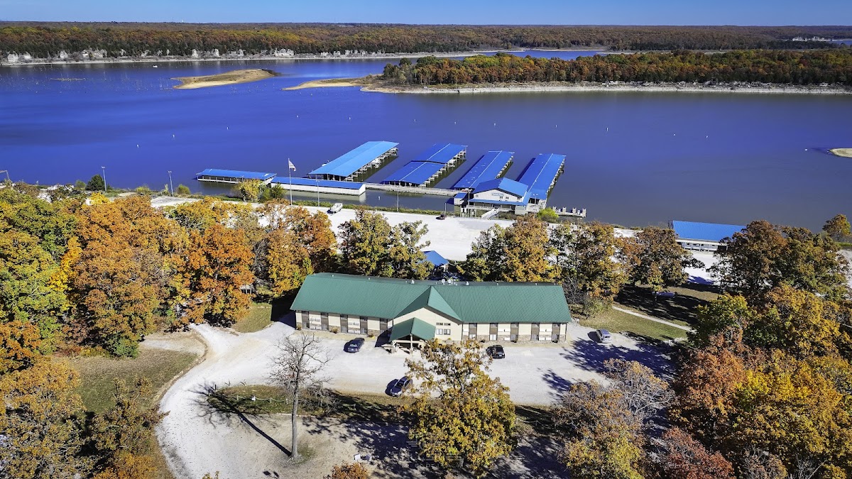 Bucksaw Resort & Marina Photo 6