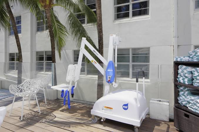 Hotel Breakwater South Beach Photo 3