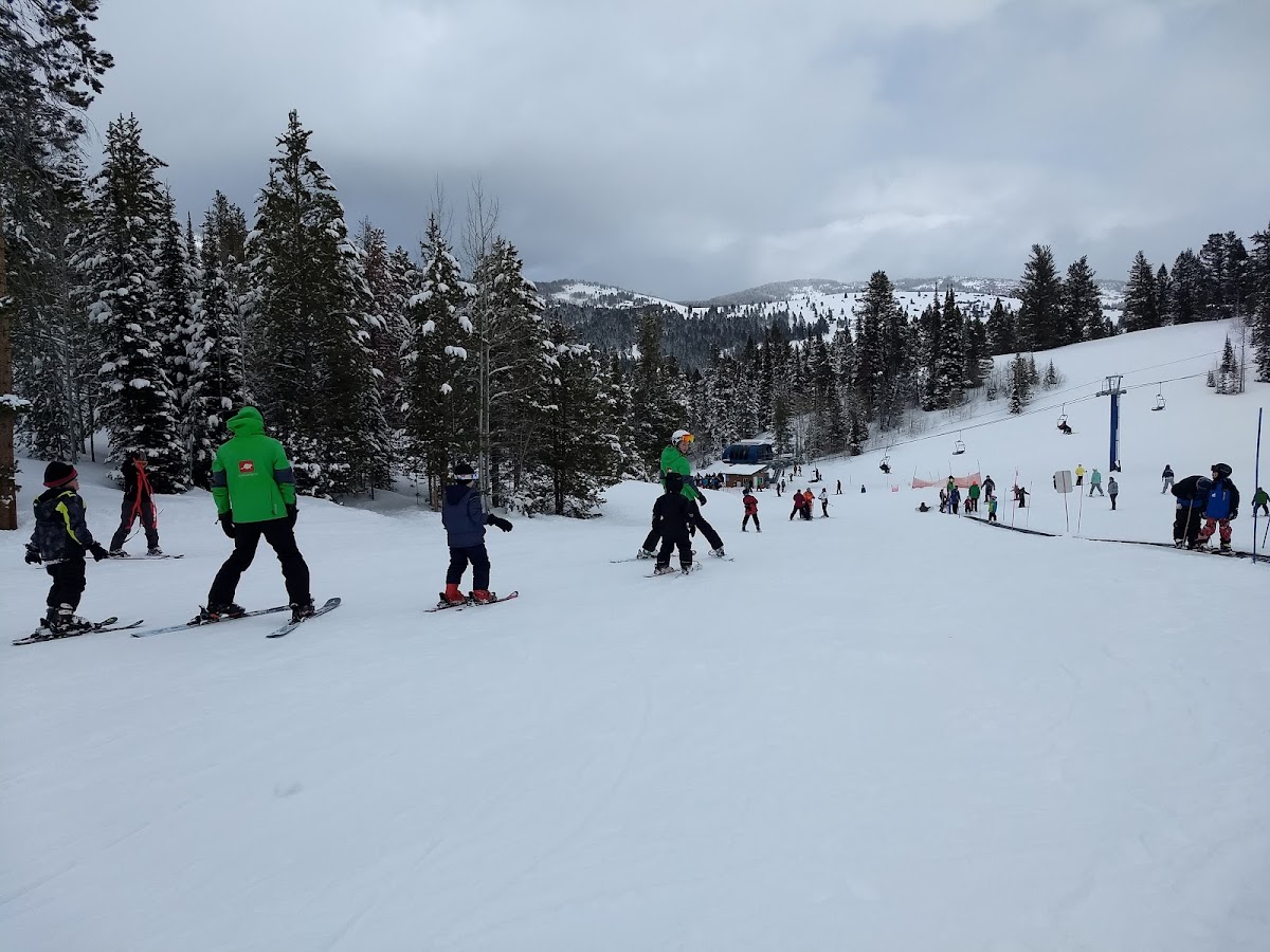 Beaver Mountain Lodge Photo 6