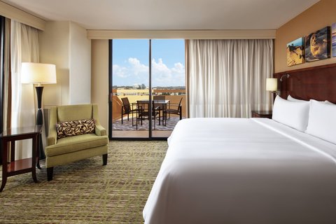 Hotel room photo 6