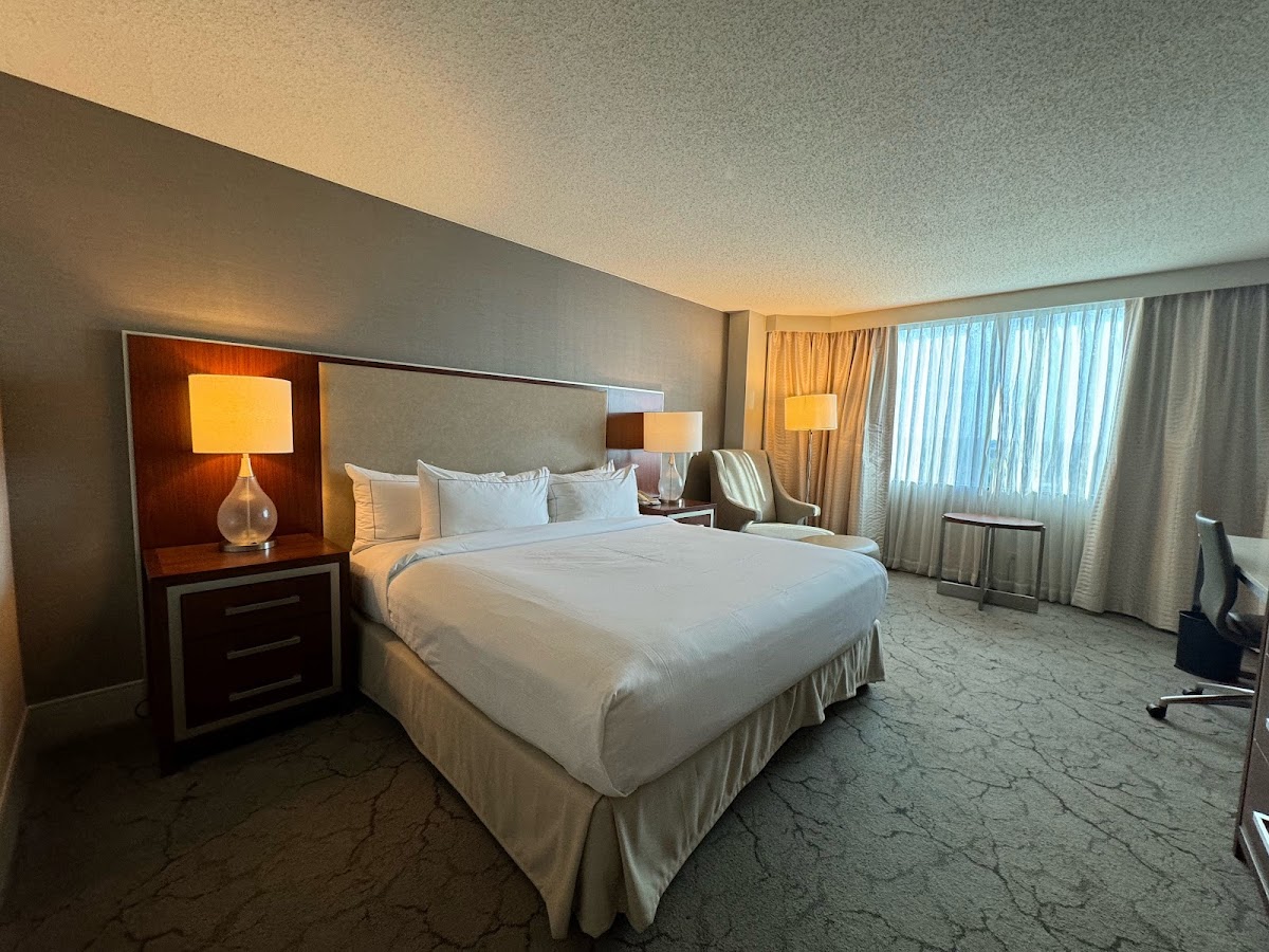 Hotel room photo 5