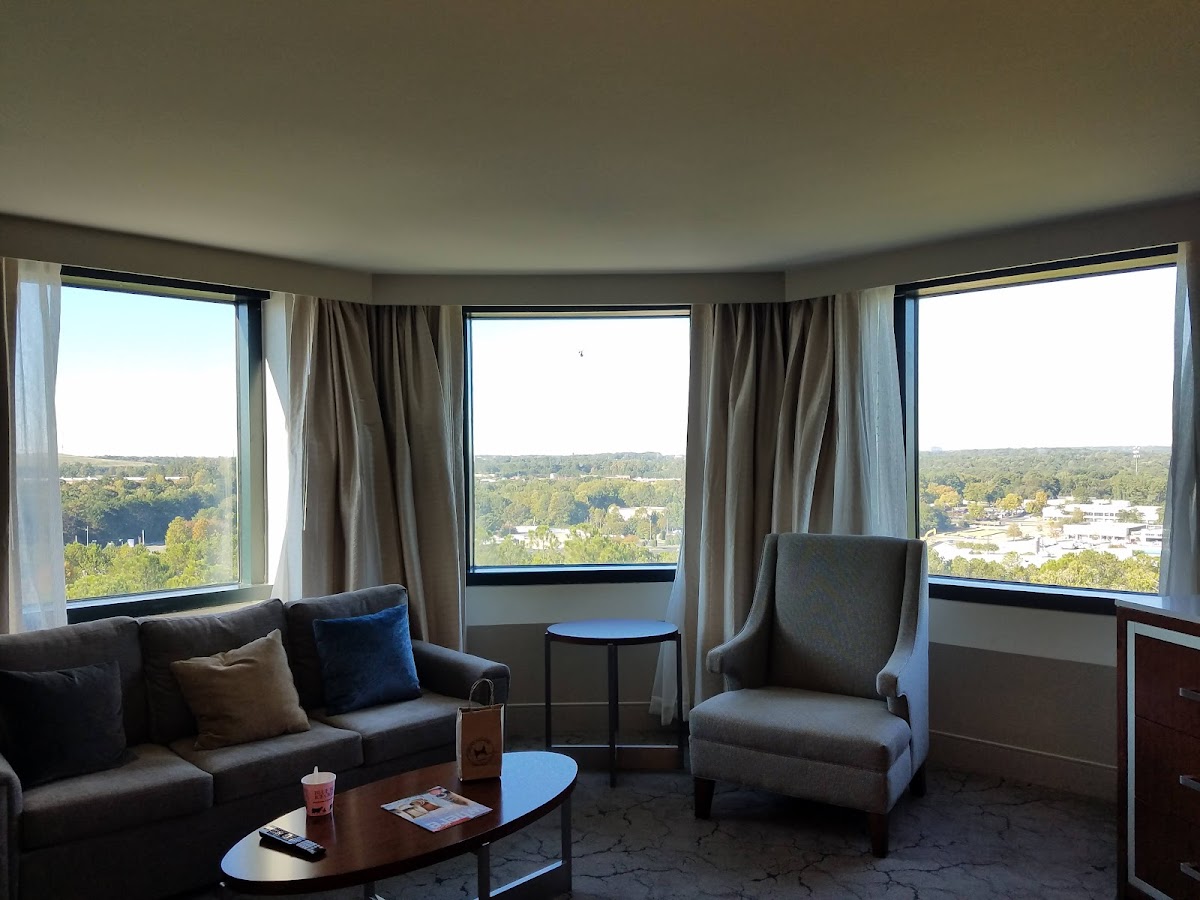 Hotel room photo 7