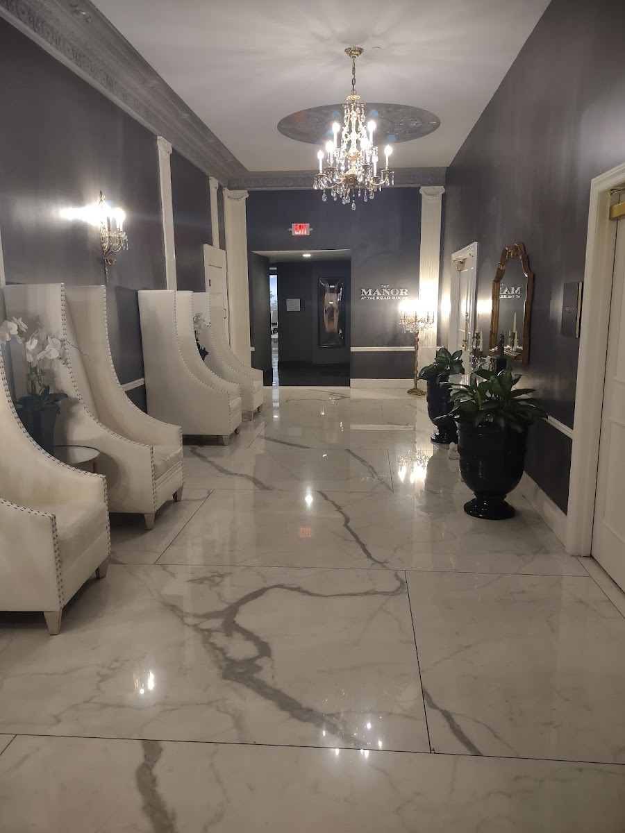 Hotel room photo 3