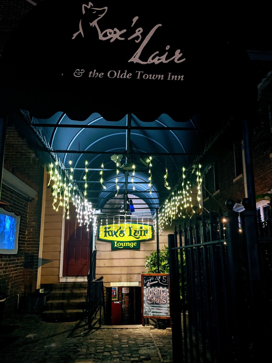 Fox's Lair at Olde Town Inn Photo 3