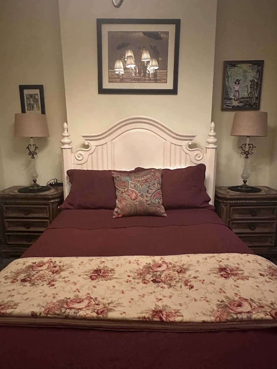 Hotel room photo 2