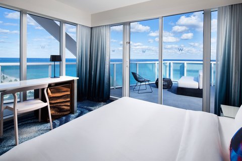 Hotel room photo 2
