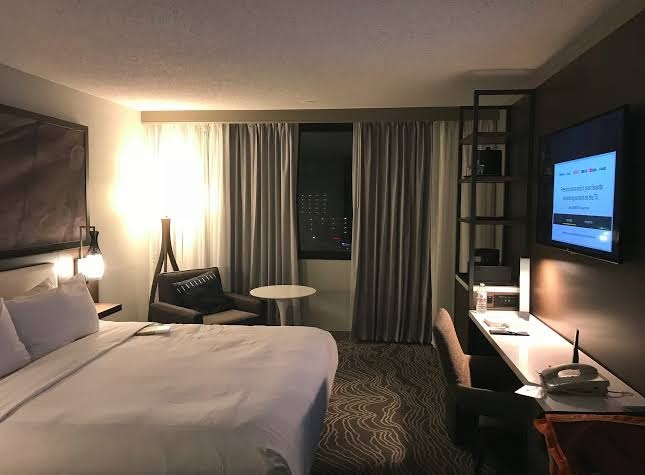 Hotel room photo 5
