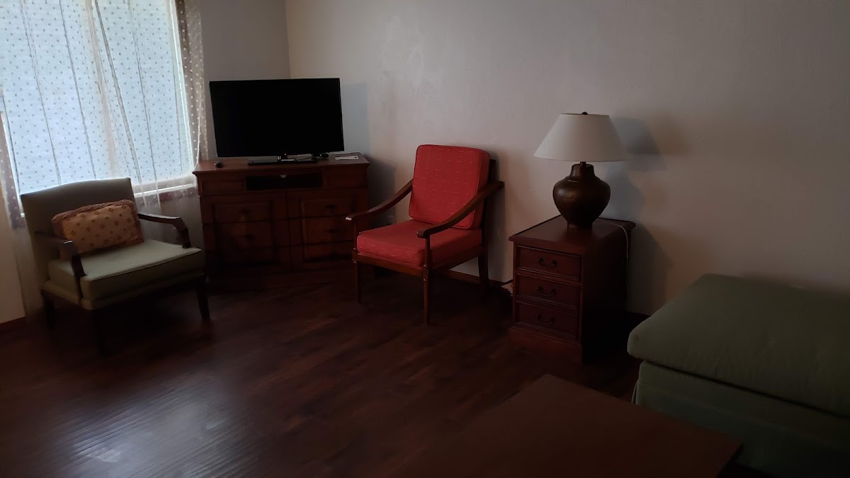 Hotel room photo 5