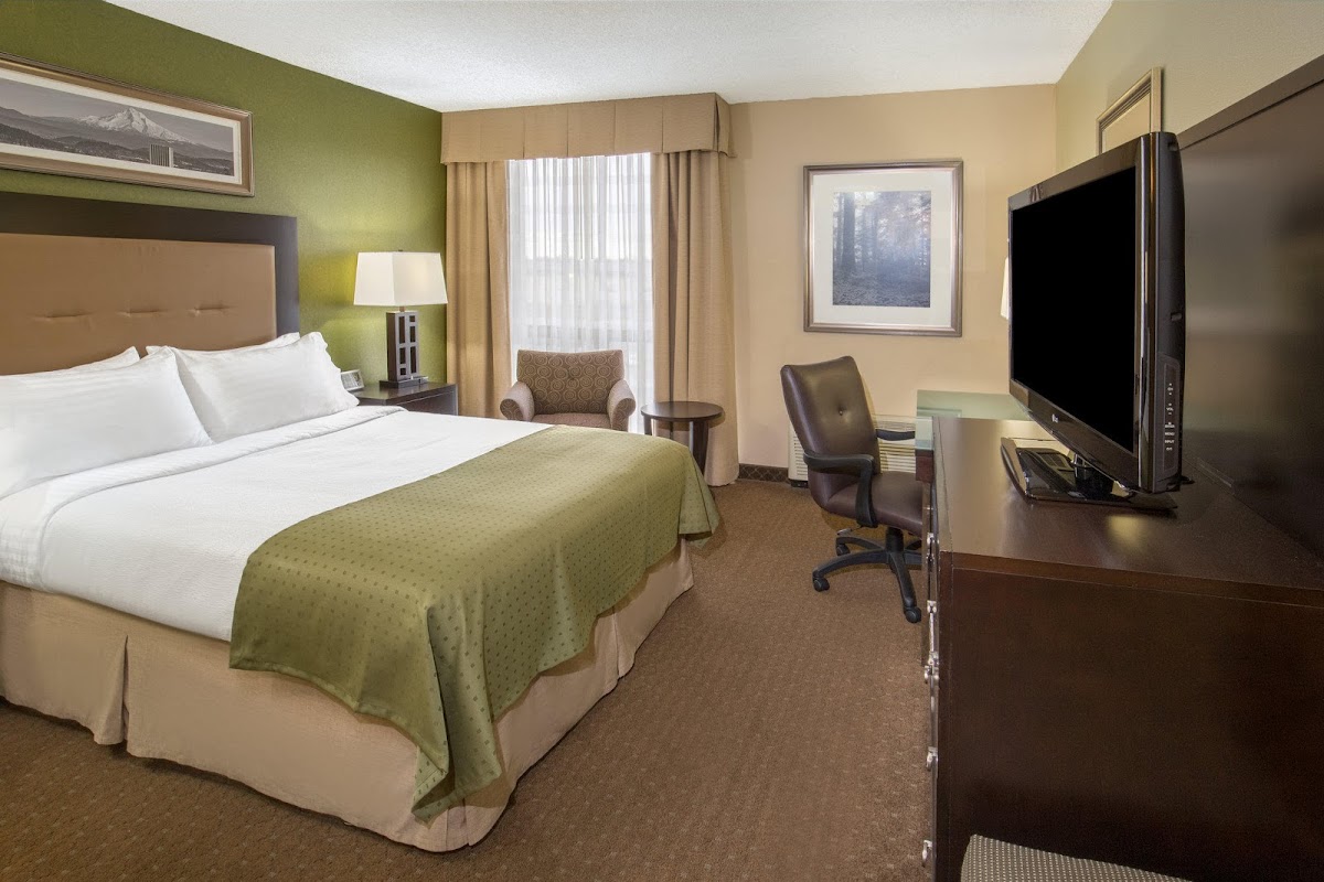 Hotel room photo 4