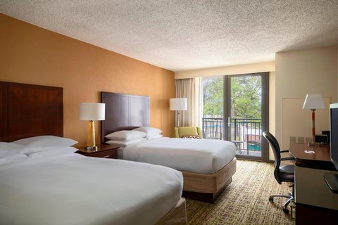 Hotel room photo 4