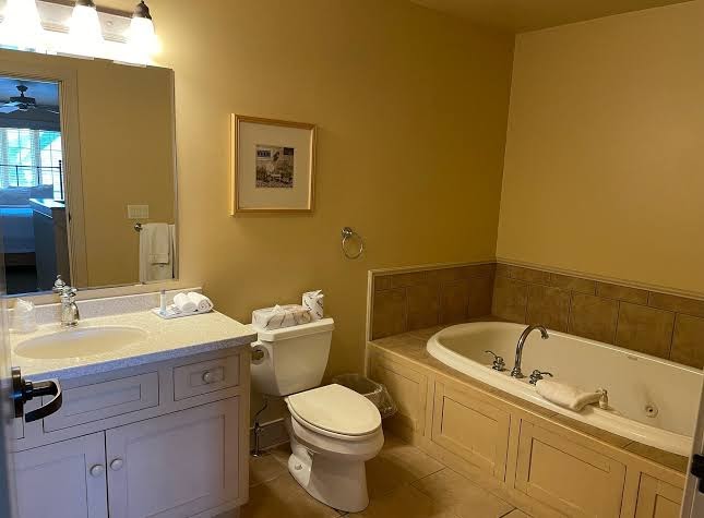 Hotel room photo 1