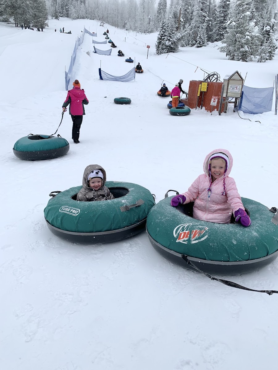 Magic Mountain Ski Resort Photo 4