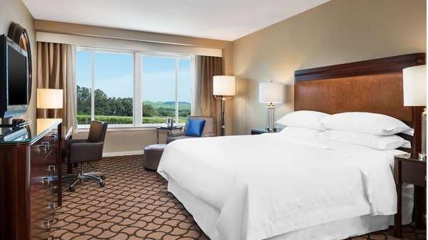 Sheraton Sonoma Wine Country Petaluma Photo 2