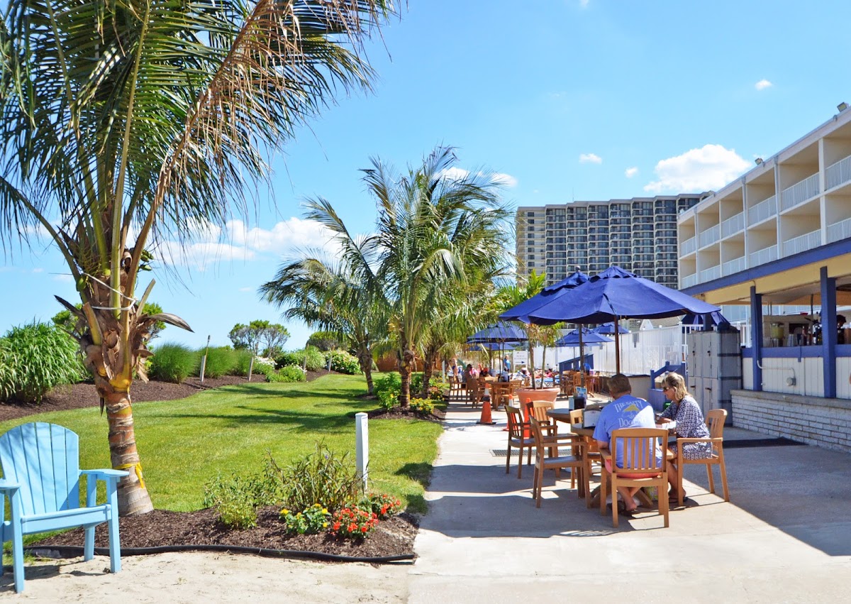 Carousel Oceanfront Hotel & Condos Photo 5