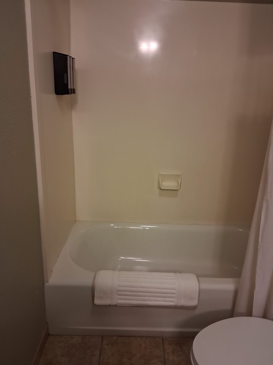 Hotel room photo 9