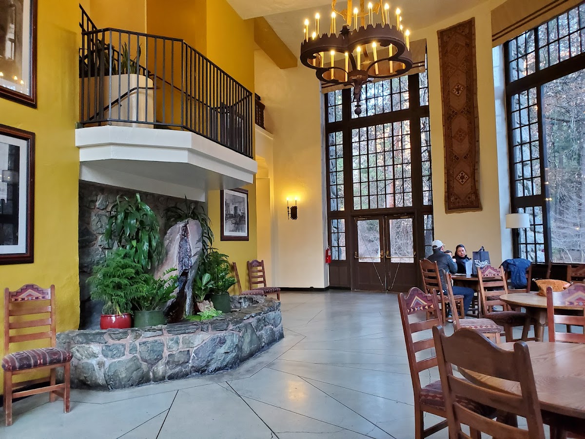 The Ahwahnee Photo 5