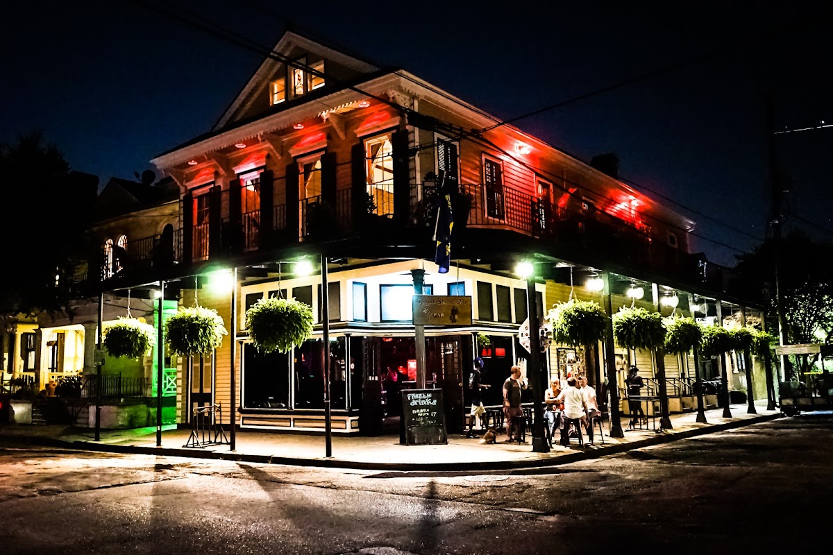 Royal Street Inn & R Bar