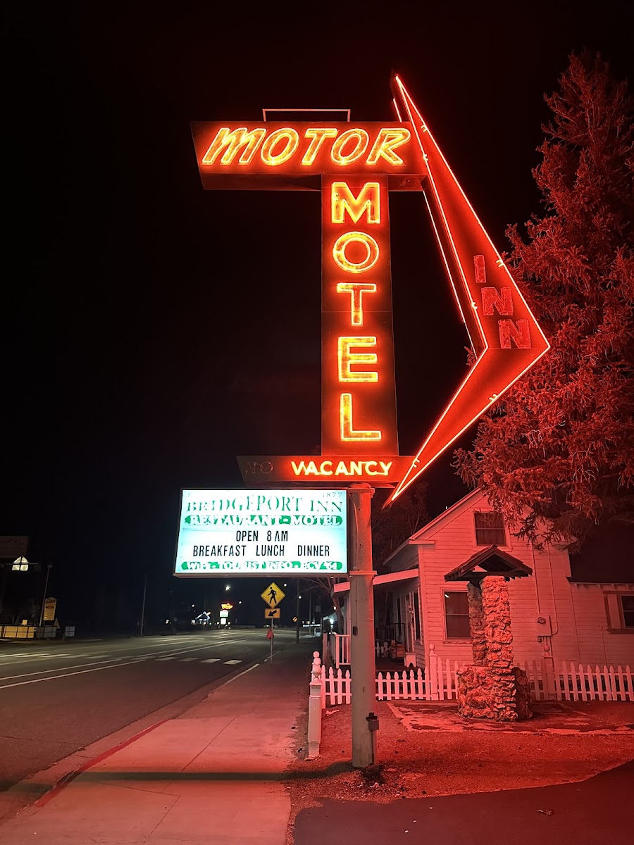 Bridgeport Inn Photo 6