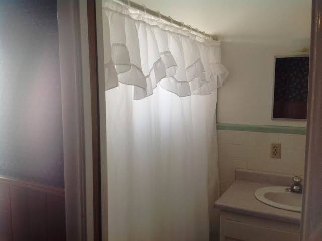 Hotel room photo 3