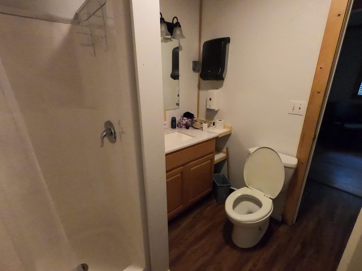 Hotel room photo 3