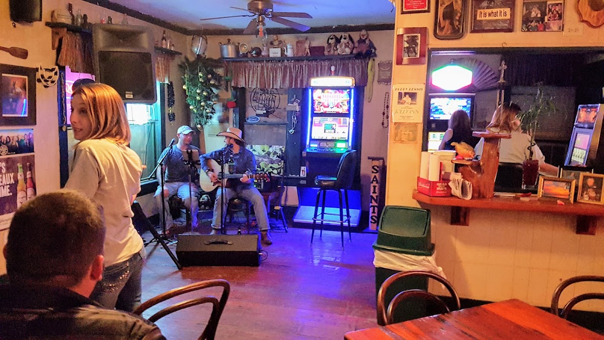 Jolly Inn Photo 4