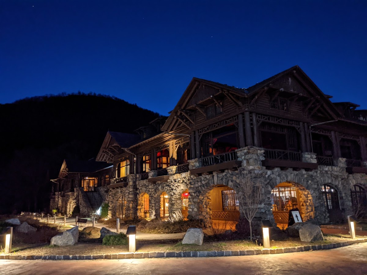 Bear Mountain Inn Photo 4