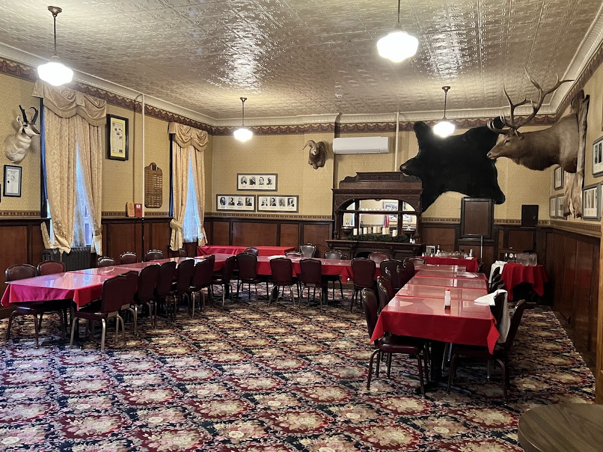 Buffalo Bill's Irma Hotel & Restaurant Photo 5
