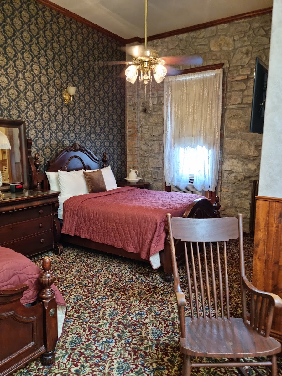 Hotel room photo 1