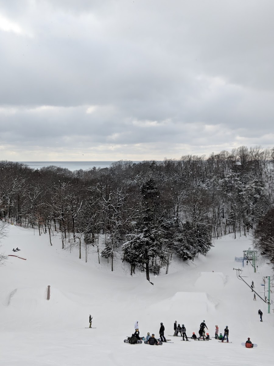 Mulligan's Hollow Ski Bowl