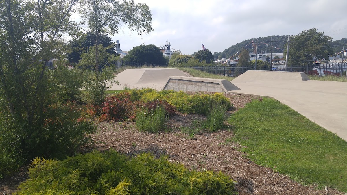Mulligan's Hollow Ski Bowl Photo 5