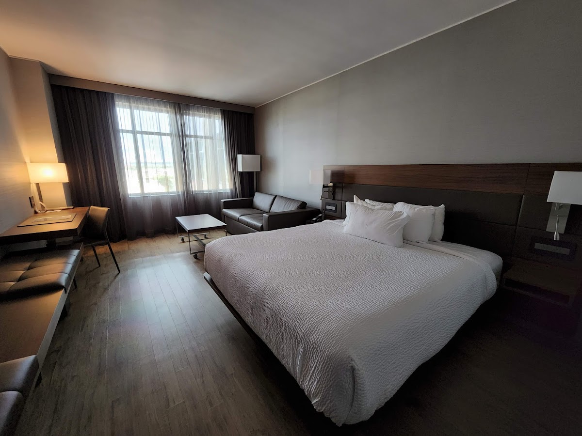 Hotel room photo 10
