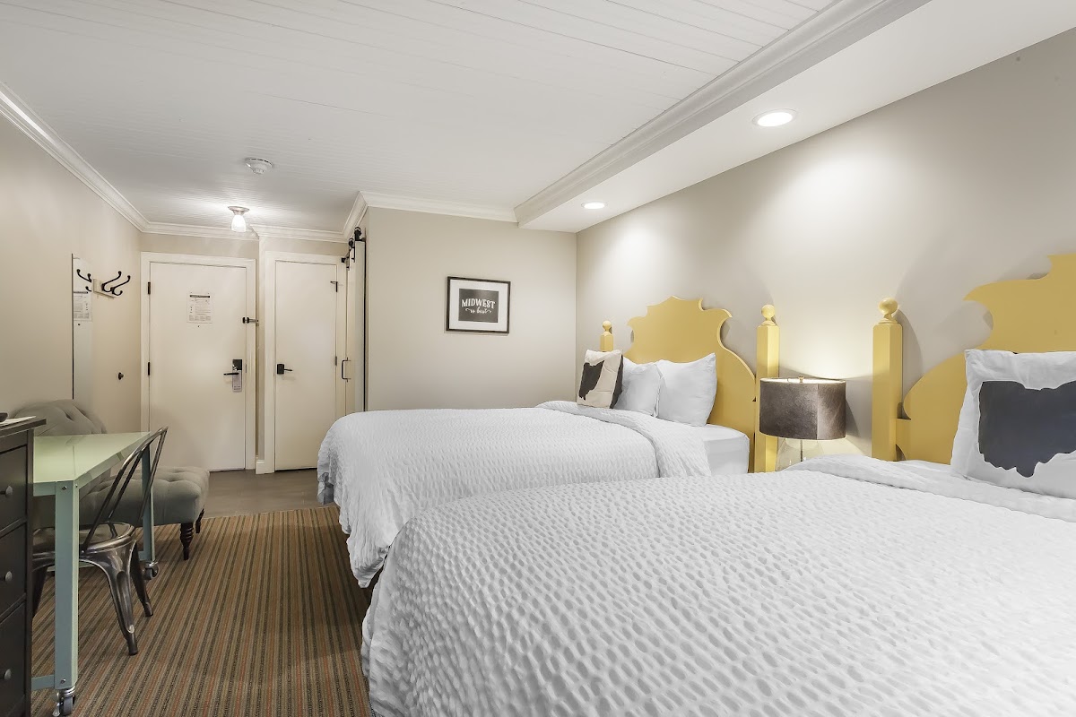 The Aurora Inn Hotel & Event Center Photo 2