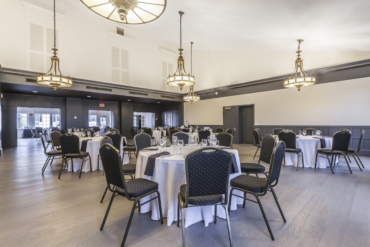 The Aurora Inn Hotel & Event Center Photo 6