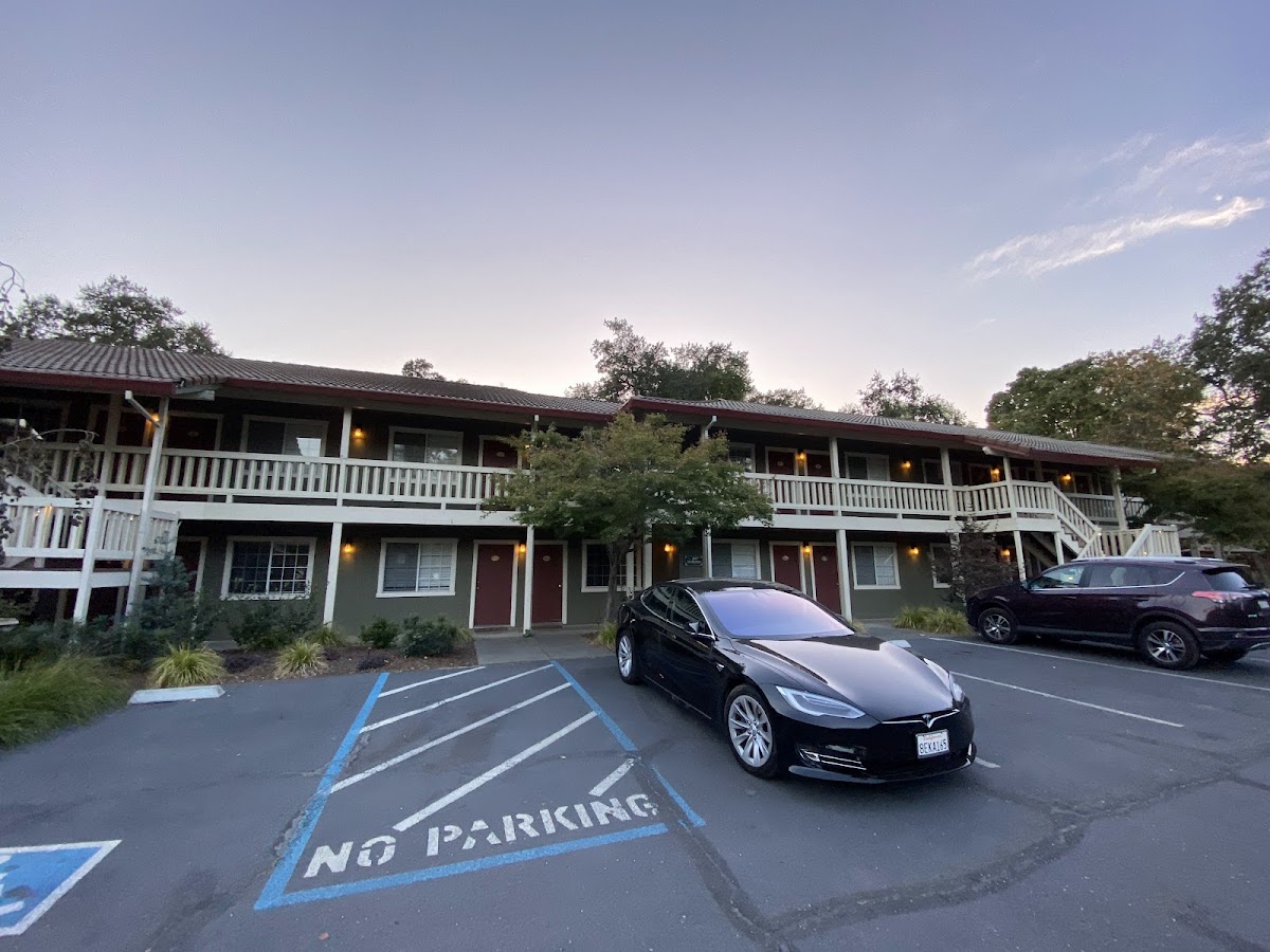 The Jack London Lodge Photo 7
