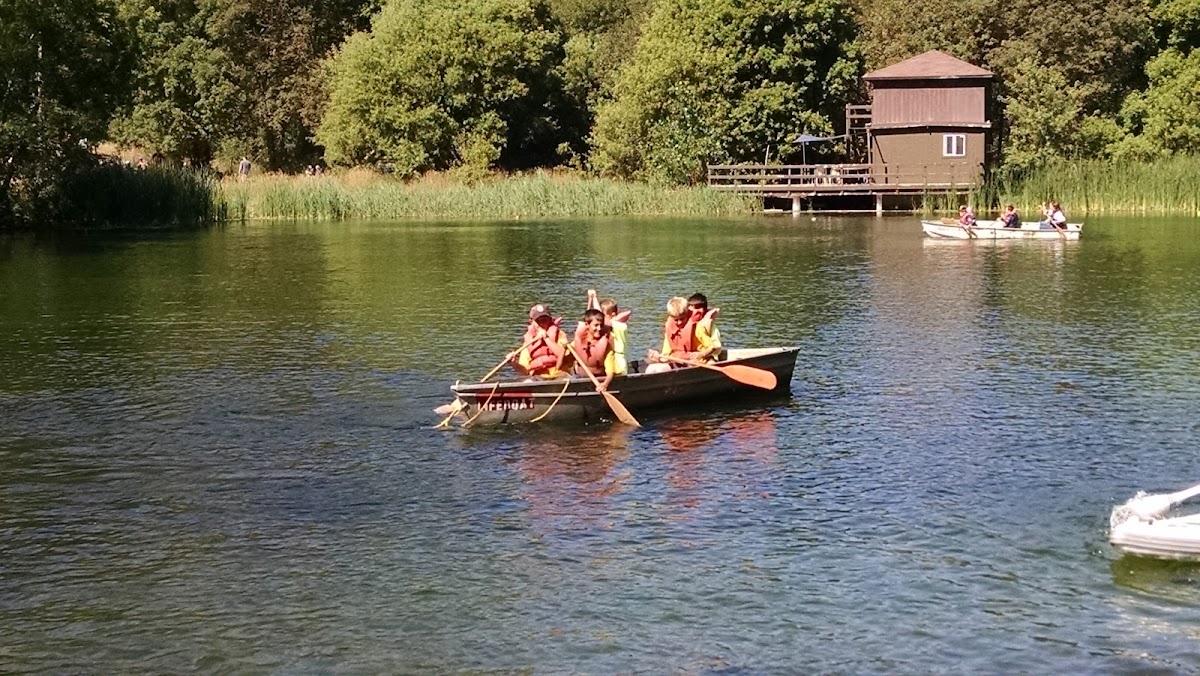Layton Lodge Photo 3