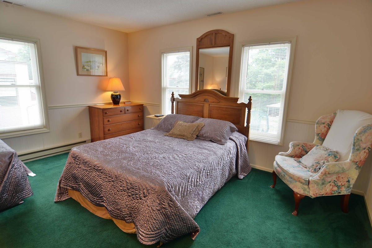 Hotel room photo 2