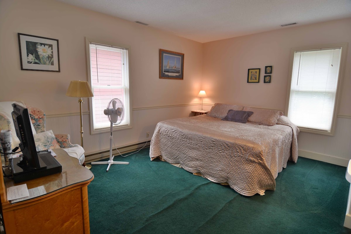 Hotel room photo 3